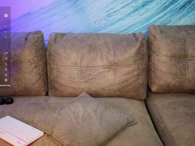 LethalKis webcam