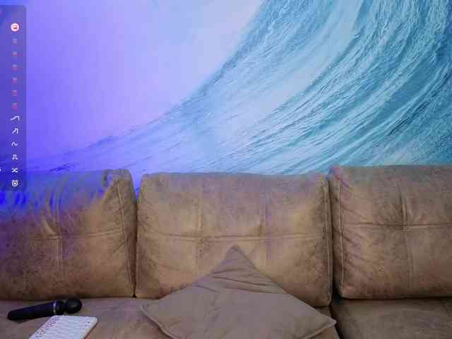 LethalKis webcam
