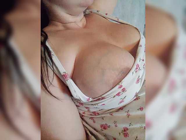 Leyladddd live cam on BongaCams