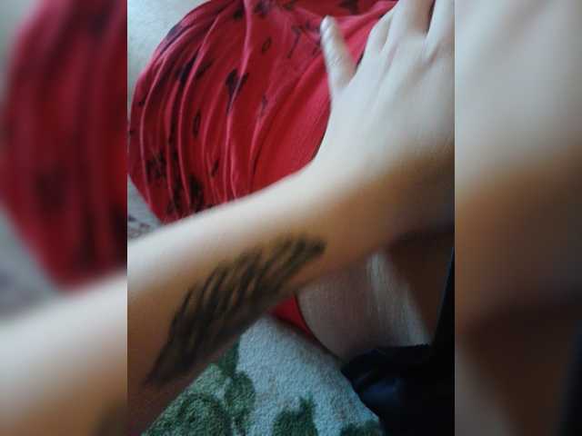 Oksy3 live cam on BongaCams
