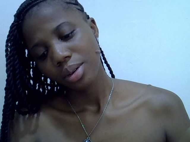 Hotmary01 webcam