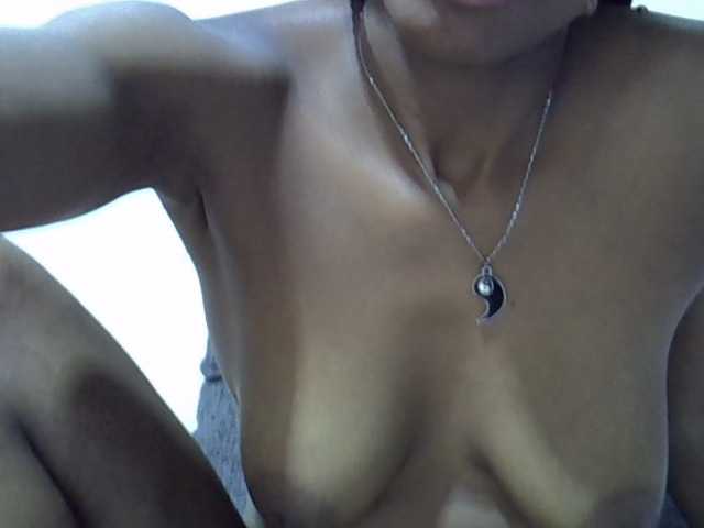 Hotmary01 live cam on BongaCams