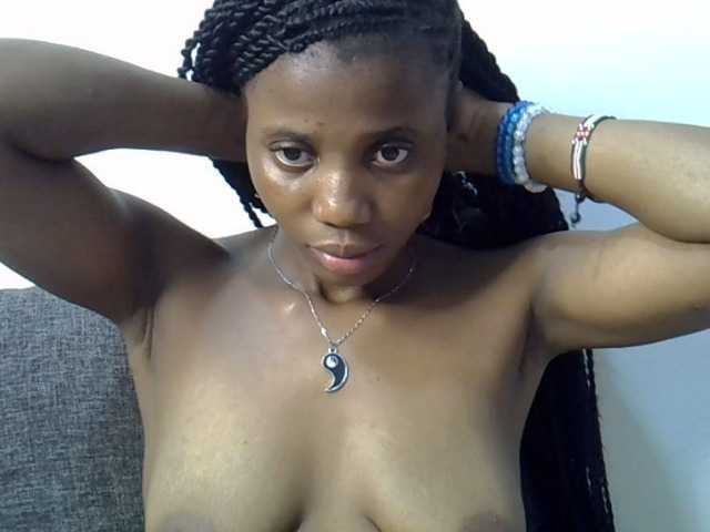 Hotmary01 live cam on BongaCams
