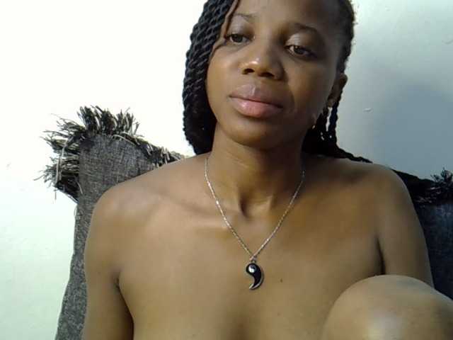 Hotmary01 live cam on BongaCams