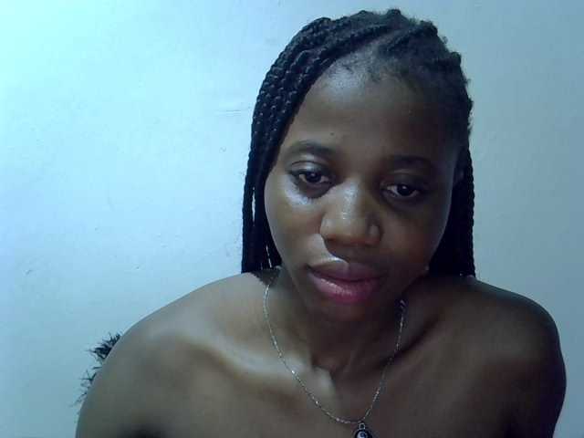Hotmary01 live cam on BongaCams