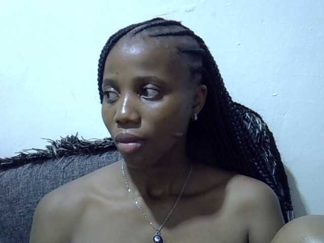 Hotmary01 live cam on BongaCams