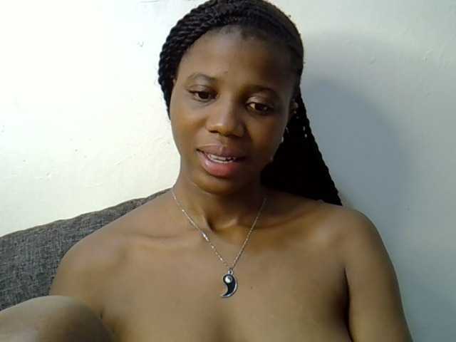 Hotmary01 live cam on BongaCams