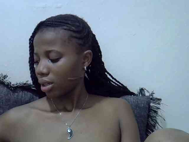 Hotmary01 webcam