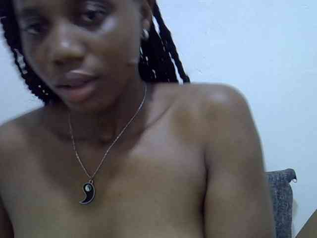 Hotmary01 webcam