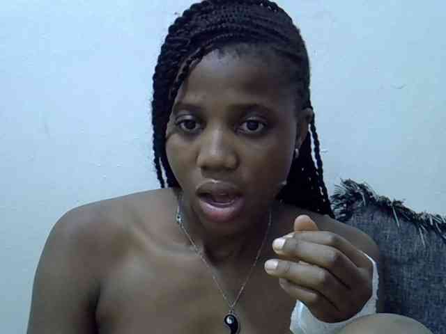 Hotmary01 webcam