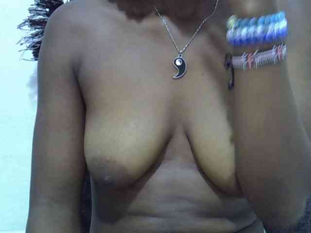 Hotmary01 webcam