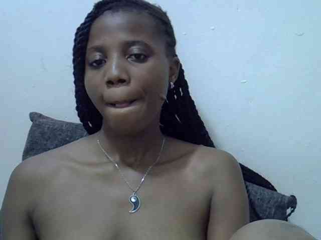 Hotmary01 webcam