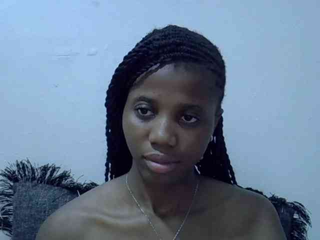 Hotmary01 webcam