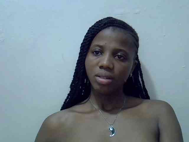 Hotmary01 webcam