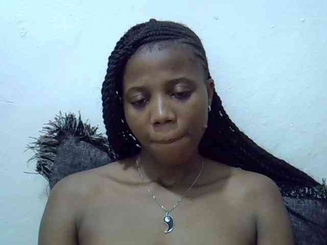 Modelo: Hotmary01