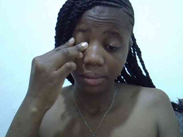 Hotmary01 webcam