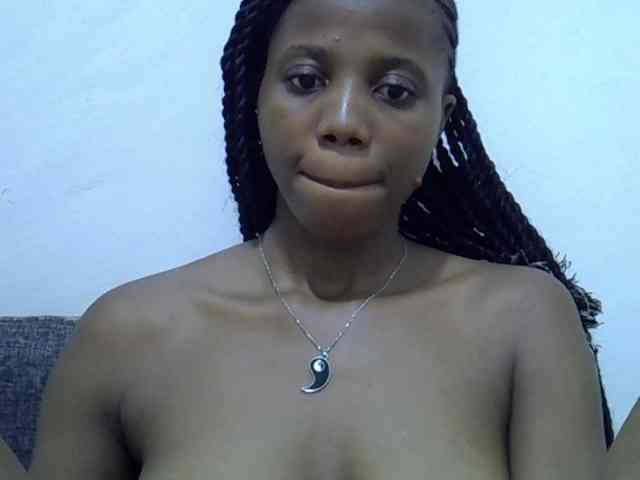 Hotmary01 webcam