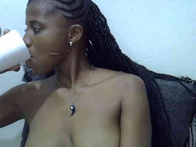 Hotmary01 webcam