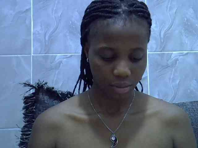 Hotmary01 webcam