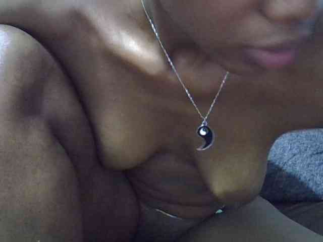 Hotmary01 webcam