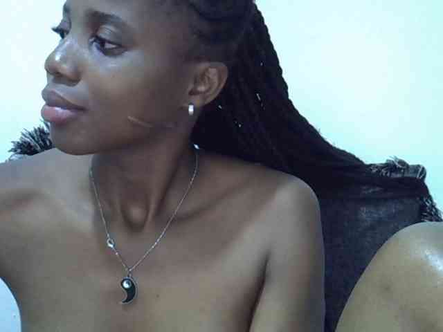 Hotmary01 webcam