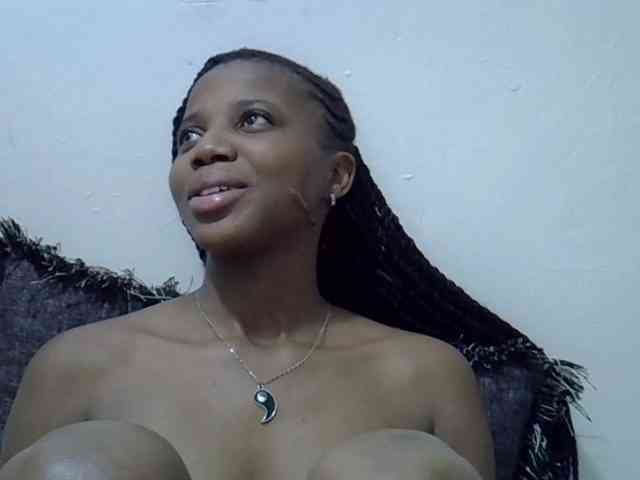 Hotmary01 webcam