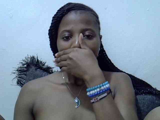 Hotmary01 webcam
