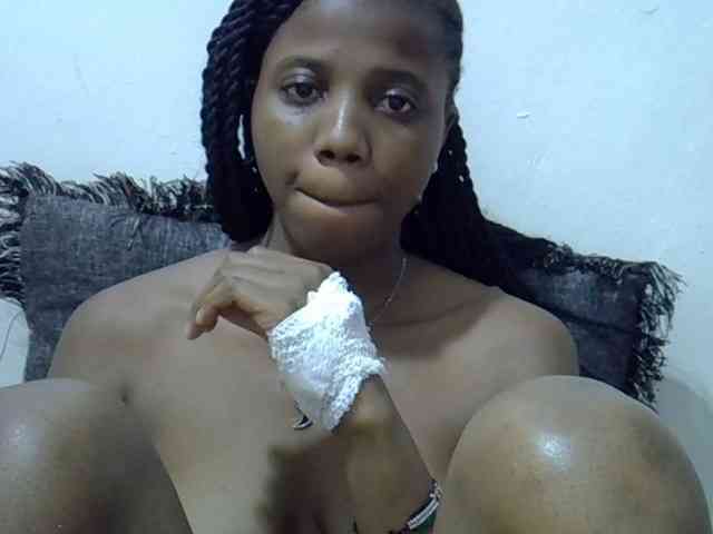 Hotmary01 webcam