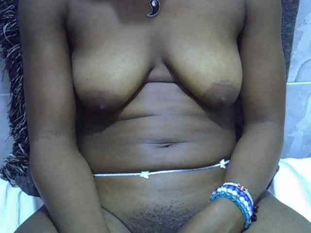 Hotmary01 webcam