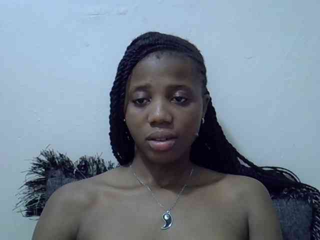 Hotmary01 webcam