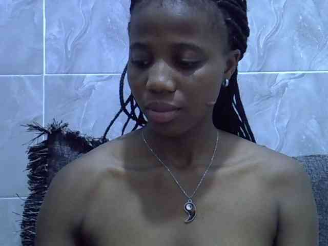 Hotmary01 webcam