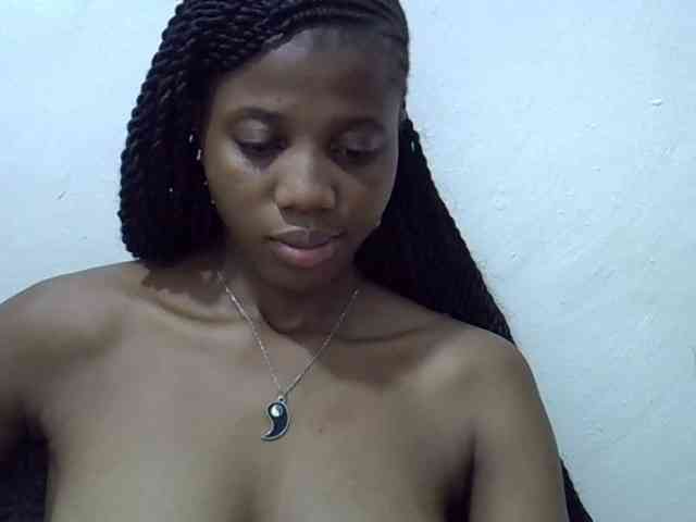 Hotmary01 webcam