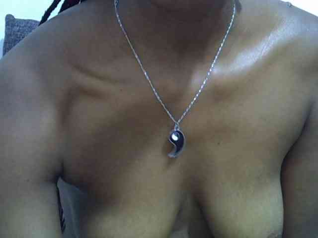 Hotmary01 webcam
