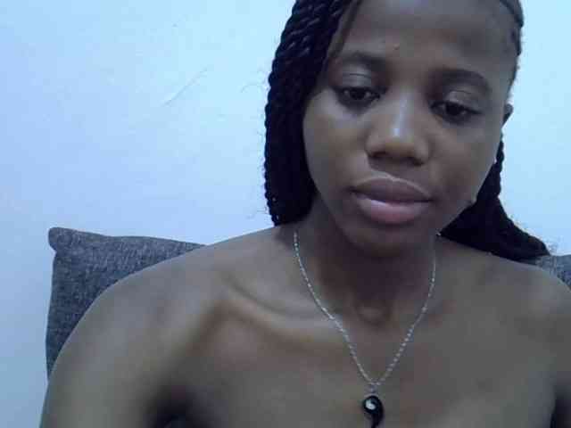 Hotmary01 webcam