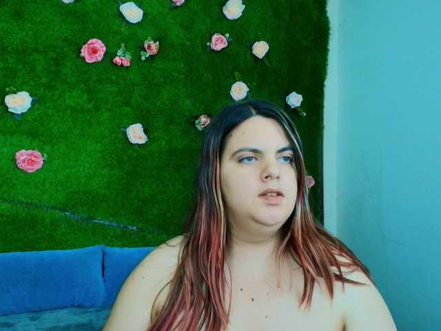 HugeTittiess live cam on BongaCams