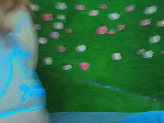 HugeTittiess live cam on BongaCams