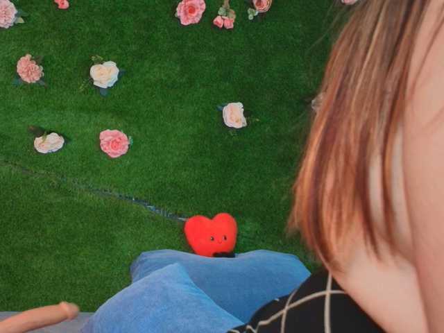 HugeTittiess