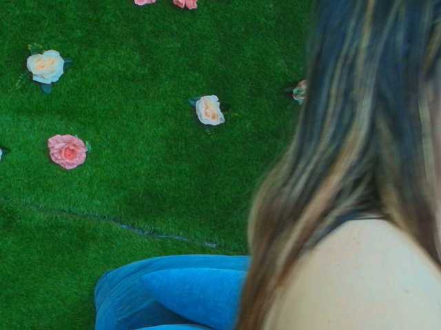 HugeTittiess