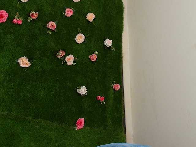 HugeTittiess's BongaCams show and profile