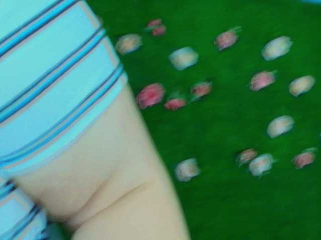 HugeTittiess