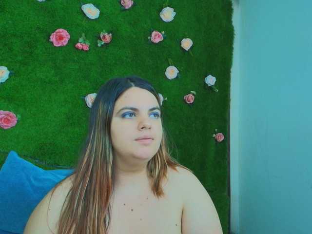 HugeTittiess
