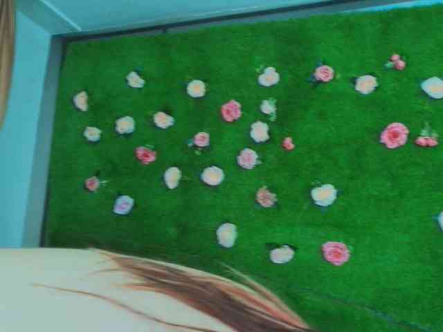 HugeTittiess