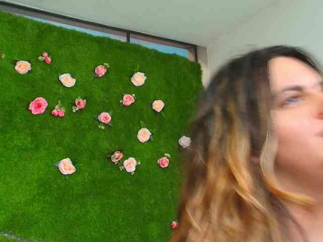 HugeTittiess webcam