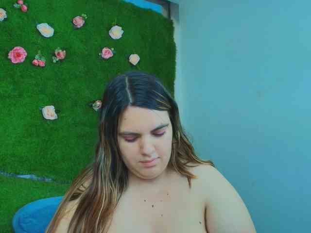 HugeTittiess - Girl 