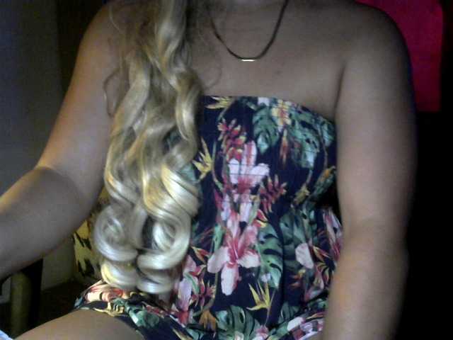 queensativa live cam on BongaCams