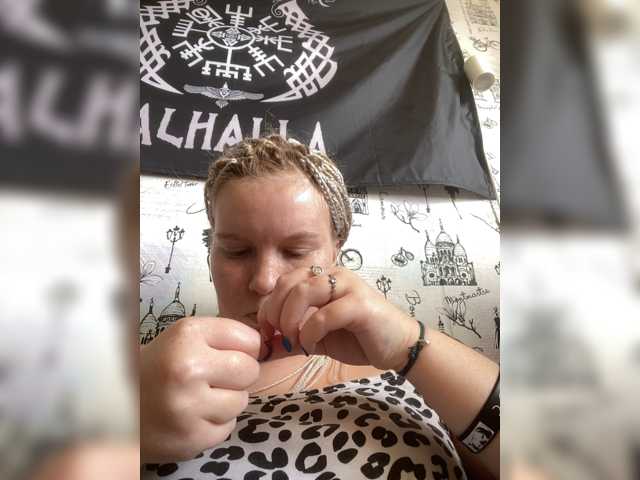 Amelia2004 live cam on BongaCams