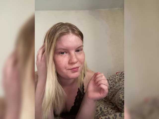 Amelia2004's BongaCams show and profile