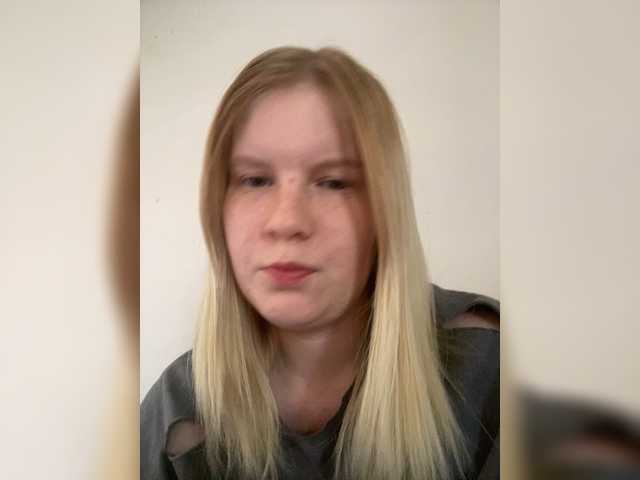 Amelia2004's BongaCams show and profile