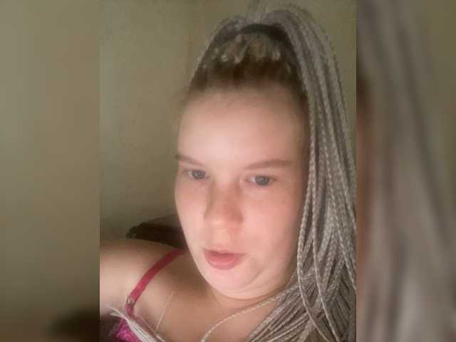 Amelia2004 live cam on BongaCams