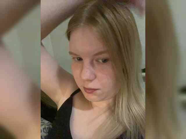 Amelia2004 webcam